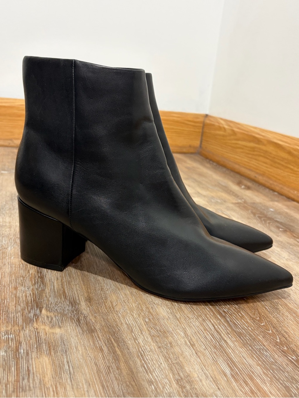 Marc Fisher Black Leather Ankle Boots Women's Size 9.5 Bootie Modern Minimalist - Picture 8 of 16